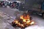 Cuối tuần này, nguyên nhân các vụ cháy xe máy sẽ được công bố. Cuối tuần này, nguyên nhân các vụ cháy xe máy sẽ được công bố.