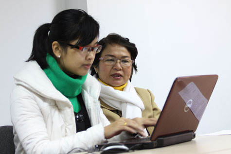 TS Hoàng Kim Thanh - Giám đốc Trung tâm Giáo dục Dinh dưỡng - Viện Dinh dưỡng Quốc gia trả lời câu hỏi của độc giả báo điện tử Giáo Dục Việt Nam. TS Hoàng Kim Thanh - Giám đốc Trung tâm Giáo dục Dinh dưỡng - Viện Dinh dưỡng Quốc gia trả lời câu hỏi của độc giả báo điện tử Giáo Dục Việt Nam.