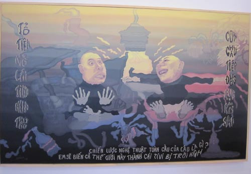 Trao đổi với PV Giáo dục Việt Nam, họa sĩ Đỗ Hiệp cho rằng: Qua cuộc triển lãm lần này, những họa sĩ chúng tôi mong muốn giới doanh nhân quan tâm đến nghệ thuật hơn... Trong ảnh là bức chân dung doanh nhân Đặng Lê Nguyên Vũ - Tổng Giám đốc Công ty Cổ phần Trung Nguyên của họa sĩ Nguyễn Xuân Vũ, niêm yết giá bán... 12.000 USD với tên gọi "Khát vọng không khiêm tốn". Trao đổi với PV Giáo dục Việt Nam, họa sĩ Đỗ Hiệp cho rằng: Qua cuộc triển lãm lần này, những họa sĩ chúng tôi mong muốn giới doanh nhân quan tâm đến nghệ thuật hơn... Trong ảnh là bức chân dung doanh nhân Đặng Lê Nguyên Vũ - Tổng Giám đốc Công ty Cổ phần Trung Nguyên của họa sĩ Nguyễn Xuân Vũ, niêm yết giá bán... 12.000 USD với tên gọi "Khát vọng không khiêm tốn".