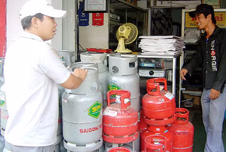 5 ngày được xem khoảng cách ngắn nhất giữa hai lần điều chỉnh giá gas liên tiếp. 5 ngày được xem khoảng cách ngắn nhất giữa hai lần điều chỉnh giá gas liên tiếp.