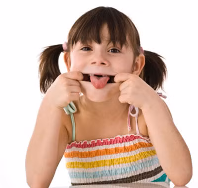 Dù con có là ‘duy nhất’ thì bạn cũng không nên quá nuông chiều và đề cao con. Ảnh minh họa.