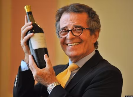 7. 1811 Chateau d’Yquem Chai rượu loại Sauterne (rượu vang ngọt) trở thành loại đắt nhất mọi thời đại khi được Christian Vanneque, một doanh nhân nổi tiếng thuộc lĩnh vực kinh doanh nhà hàng tại Pháp, mua với giá 117.000 USD. Đây là một trong những sản phẩm tuyệt vời nhất mà hãng Bordeaux từng sản xuất. Chai rượu loại Sauterne (rượu vang ngọt) trở thành loại đắt nhất mọi thời đại khi được Christian Vanneque, một doanh nhân nổi tiếng thuộc lĩnh vực kinh doanh nhà hàng tại Pháp, mua với giá 117.000 USD. Đây là một trong những sản phẩm tuyệt vời nhất mà hãng Bordeaux từng sản xuất.