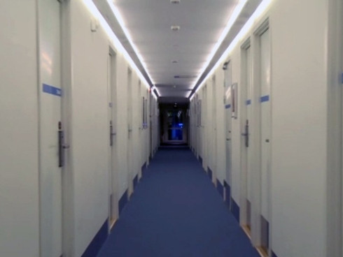 Đây là hành lang dẫn đến các phòng. Đây là hành lang dẫn đến các phòng.