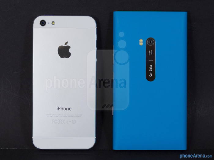 Thiết kế nguyên khối với chất liệu Polycarbonate là thế mạnh của các dòng điện thoại Lumia Thiết kế nguyên khối với chất liệu Polycarbonate là thế mạnh của các dòng điện thoại Lumia