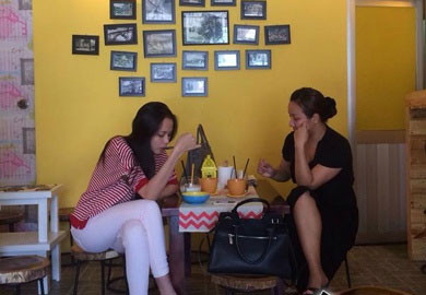 Diễm Hương tỏ ra khá mệt mỏi giữa bão scandal. Ảnh: Ngôi sao.