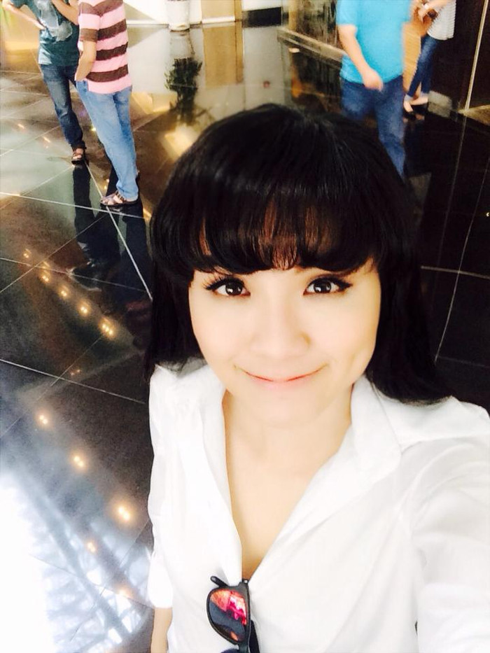 Diễm Hương tỏ ra khá vui vẻ và thoải mái sau scandal ly hôn