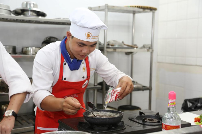 Các vòng thi tại Trường Trung cấp Du lịch và Khách sạn Saigontourist đã diễn ra hết sức sôi động trong ba ngày 21, 22 và 23/9. Các vòng thi tại Trường Trung cấp Du lịch và Khách sạn Saigontourist đã diễn ra hết sức sôi động trong ba ngày 21, 22 và 23/9.