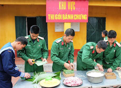 Thi gói bánh chưng chuẩn bị đón Tết Thi gói bánh chưng chuẩn bị đón Tết
