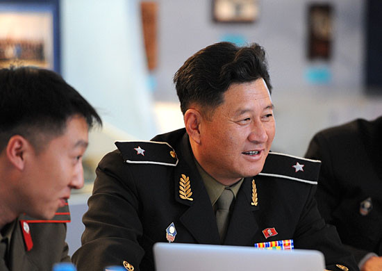 Chuẩn Đô đốc Kim Min-Sik thăm Hạm đội Thái Bình Dương Chuẩn Đô đốc Kim Min-Sik thăm Hạm đội Thái Bình Dương
