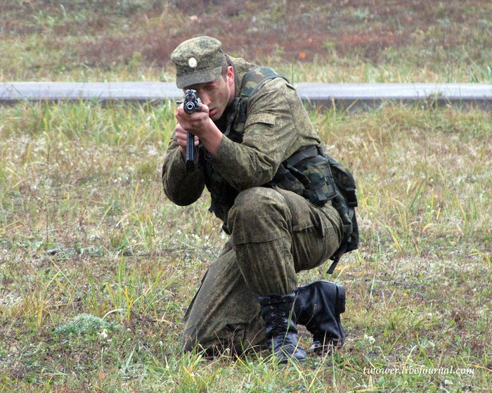 Từ tháng 10/2011 đến tháng 5/2002, tham gia chiến dịch gìn giữ hòa bình tại Kosovo. Từ tháng 10/2011 đến tháng 5/2002, tham gia chiến dịch gìn giữ hòa bình tại Kosovo.