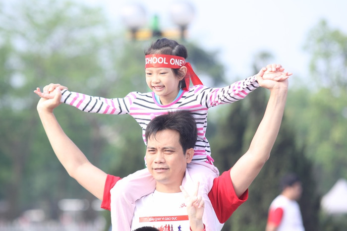 Đặc biệt, với các gia đình có con nhỏ và các em học sinh Vinschool, Giải chạy Edurun 2015 là một sự kiện ý nghĩa để truyền cho thế hệ trẻ ý thức giữ gìn sức khỏe, lòng yêu thể thao và giá trị của lòng yêu thương, nhân ái và sẻ chia. Đặc biệt, với các gia đình có con nhỏ và các em học sinh Vinschool, Giải chạy Edurun 2015 là một sự kiện ý nghĩa để truyền cho thế hệ trẻ ý thức giữ gìn sức khỏe, lòng yêu thể thao và giá trị của lòng yêu thương, nhân ái và sẻ chia.