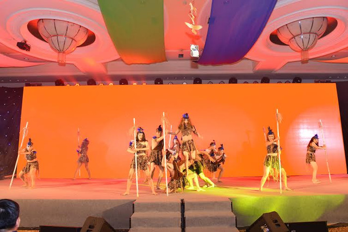 Tiết mục văn nghệ giao lưu văn hóa Việt Nam - Nam Phi. Tiết mục văn nghệ giao lưu văn hóa Việt Nam - Nam Phi.