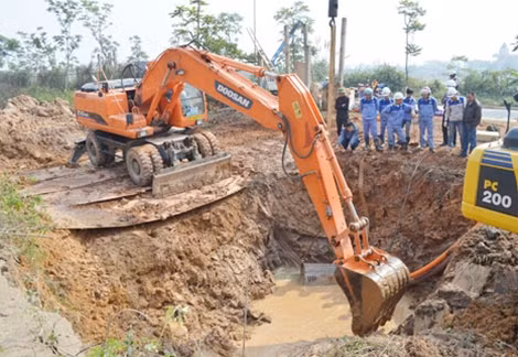 Tổng Công ty CP Vinaconex đẩy nhanh tiến độ xây dựng dự án nước sạch Sông Đà giai đoạn 2. Ảnh: Quân đội nhân dân.