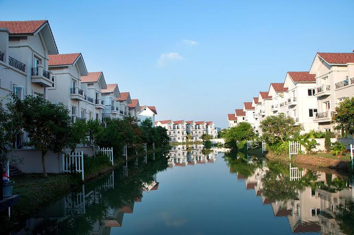 Khu đô thị sinh thái Vinhomes Riverside giữa lòng Hà Nội với hệ thực vật đa dạnng, phong phú. Khu đô thị sinh thái Vinhomes Riverside giữa lòng Hà Nội với hệ thực vật đa dạnng, phong phú.