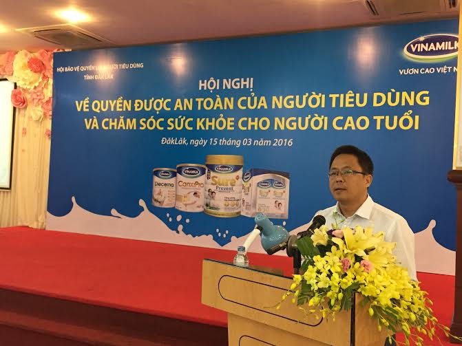Ông Nguyễn Ngọc Thành - Giám đốc kinh doanh miền trung 2 Vinamilk - phát biểu tại hội thảo ở Đắk Lắk. Ông Nguyễn Ngọc Thành - Giám đốc kinh doanh miền trung 2 Vinamilk - phát biểu tại hội thảo ở Đắk Lắk.