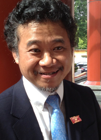 Ông Đặng Thành Tâm từng là người giàu nhất trên sàn chứng khoán năm 2007. Năm qua, áp lực công việc khiến ông đổ bệnh phải xin phép nghỉ họp Quốc hội ra nước ngoài chữa bệnh. Ông Đặng Thành Tâm từng là người giàu nhất trên sàn chứng khoán năm 2007. Năm qua, áp lực công việc khiến ông đổ bệnh phải xin phép nghỉ họp Quốc hội ra nước ngoài chữa bệnh.