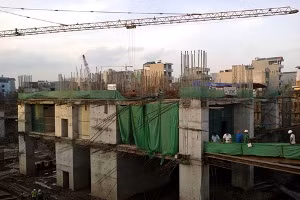 Thiếu vốn, bất động sản tự cứu mình bằng 