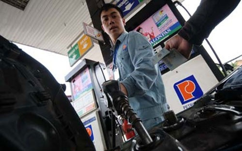 Trong năm 2011, số lỗ của Tập đoàn Xăng dầu Việt Nam là 2.390 tỷ đồng. Trong năm 2011, số lỗ của Tập đoàn Xăng dầu Việt Nam là 2.390 tỷ đồng.