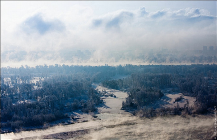 Mùa Đông ở thành phố Krasnoyarsk, Viễn Đông, Nga. Mùa Đông ở thành phố Krasnoyarsk, Viễn Đông, Nga.