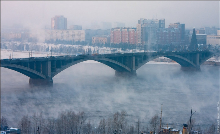 Mùa Đông ở thành phố Krasnoyarsk, Viễn Đông, Nga. Mùa Đông ở thành phố Krasnoyarsk, Viễn Đông, Nga.