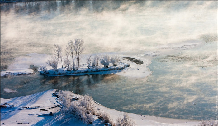Mùa Đông ở thành phố Krasnoyarsk, Viễn Đông, Nga. Mùa Đông ở thành phố Krasnoyarsk, Viễn Đông, Nga.
