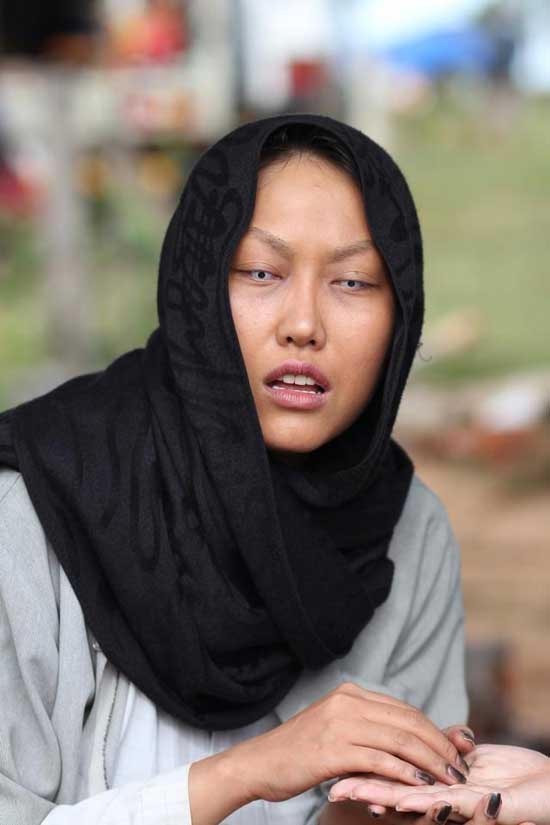 Phi Thanh Vân trở thành một &quot;bà bói mù&quot; xấu xí với đôi mắt đầy ma mị