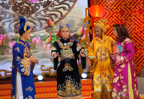 Tự Long đem đến cho hình tượng Táo giao thông một diện mạo mới, hấp dẫn, mới mẻ và nhiều ý nghĩa