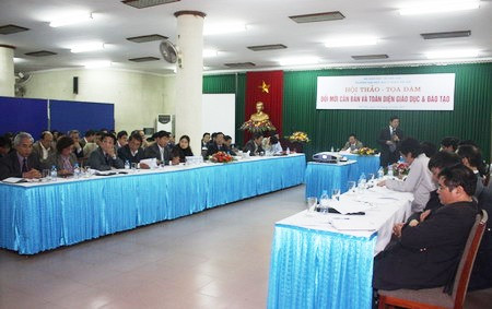 Hội thảo – tọa đàm đổi mới căn bản, toàn diện giáo dục và đào tạo diễn ra tại ĐH Bách khoa Hà Nội..Ảnh: gdtd.vn Các đại biểu tham gia Hội thảo – tọa đàm đổi mới căn bản, toàn diện giáo dục và đào tạo.Ảnh: gdtd.vn