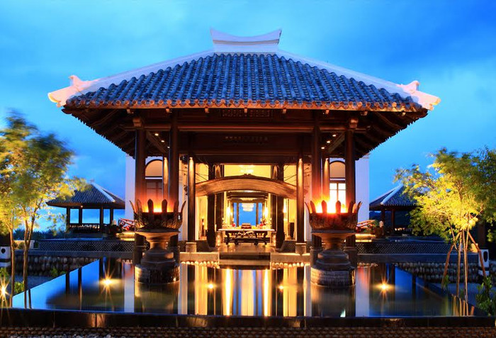 Trong năm 2015, InterContinental Danang Sun Penninsula Resort đã không ngừng nâng cao chất lượng dịch vụ xứng tầm với đẳng cấp và danh hiệu “Khu nghỉ dưỡng sang trọng nhất thế giới năm 2014”. Trong năm 2015, InterContinental Danang Sun Penninsula Resort đã không ngừng nâng cao chất lượng dịch vụ xứng tầm với đẳng cấp và danh hiệu “Khu nghỉ dưỡng sang trọng nhất thế giới năm 2014”.