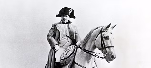 ...được dự đoán bán với giá 80.000 euro.