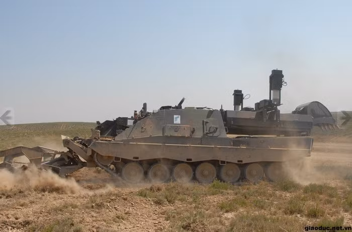 Xe công binh Pionerpanzer 3 Kodiak