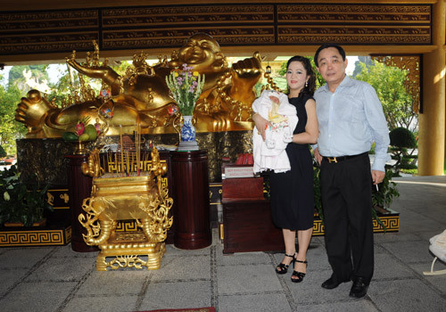 Vợ chồng ông Huỳnh Uy Dũng - bà Nguyễn Phương Hằng.