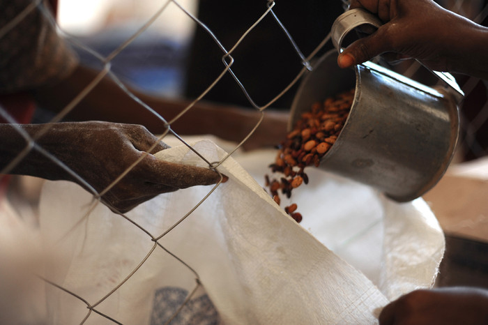 Khu vực Sừng Châu Phi nghèo đói hiện nay đang phải chịu đựng thảm kịch hạn hán và mất mùa tồi tệ nhất trong vòng 100 năm qua. Khu vực Sừng Châu Phi nghèo đói hiện nay đang phải chịu đựng thảm kịch hạn hán và mất mùa tồi tệ nhất trong vòng 100 năm qua.