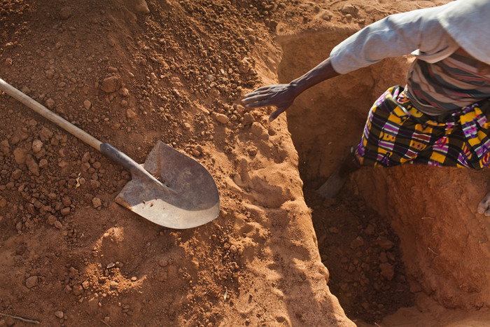 Khu vực Sừng Châu Phi nghèo đói hiện nay đang phải chịu đựng thảm kịch hạn hán và mất mùa tồi tệ nhất trong vòng 100 năm qua. Khu vực Sừng Châu Phi nghèo đói hiện nay đang phải chịu đựng thảm kịch hạn hán và mất mùa tồi tệ nhất trong vòng 100 năm qua.