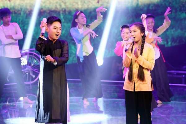 Mai Chí Công song ca cùng Thiện Nhân