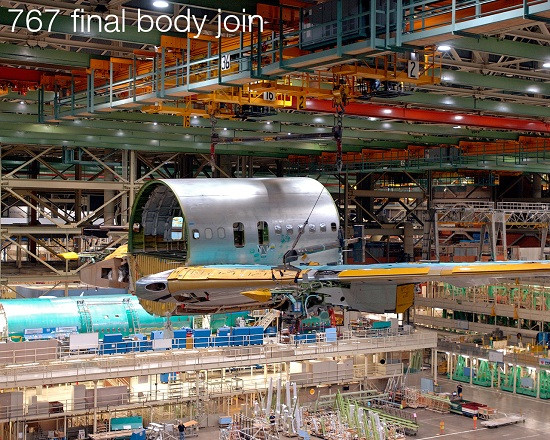 Hình ảnh lắp ráp chiếc máy bay Boeing 767