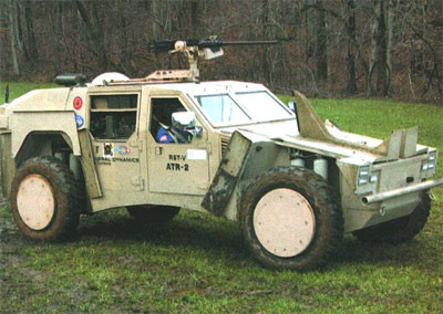 Xe quan trắc, trinh sát và chỉ thị mục tiêu (RST-V) sử dụng hệ thống động lực lai điện. Ảnh: ST.