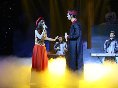 Đinh Hương - Nhan Phúc Vinh Đinh Hương - Nhan Phúc Vinh