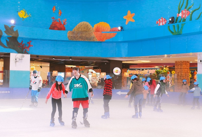 Lớp học hockey với sự hướng dẫn tận tình chuyên nghiệp của các huấn luyện viên nước ngoài