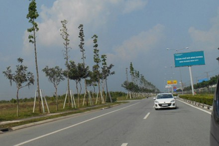 Khu đất dự án nhà ở CN tại KCN Sóng Thần 3 kéo dài 7 năm chưa được phê duyệt quy hoạch 1/500. Khu đất dự án nhà ở CN tại KCN Sóng Thần 3 kéo dài 7 năm chưa được phê duyệt quy hoạch 1/500.