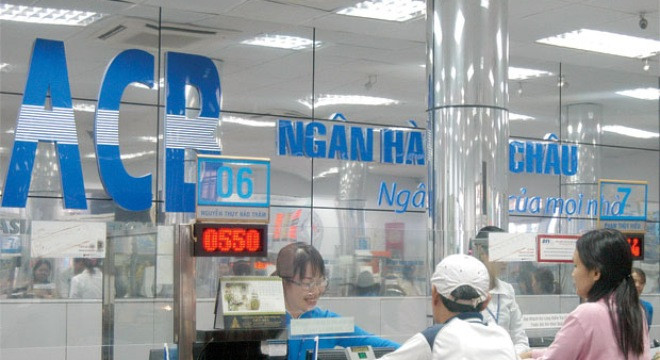 ACB giảm gần 1.300 nhân sự trong 9 tháng, riêng quý 3, ACB cắt giảm 703 vị trí và đang giữ là ngân hàng dẫn đầu về cắt giảm nhân sự hiện nay. ACB giảm gần 1.300 nhân sự trong 9 tháng, riêng quý 3, ACB cắt giảm 703 vị trí và đang giữ là ngân hàng dẫn đầu về cắt giảm nhân sự hiện nay.