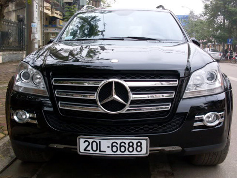 Mercedes GL550 lần đầu trình làng tại triển lãm ôtô Bắc Mỹ năm 2006. Ảnh: Otofun Mercedes GL550 lần đầu trình làng tại triển lãm ôtô Bắc Mỹ năm 2006. Ảnh: Otofun