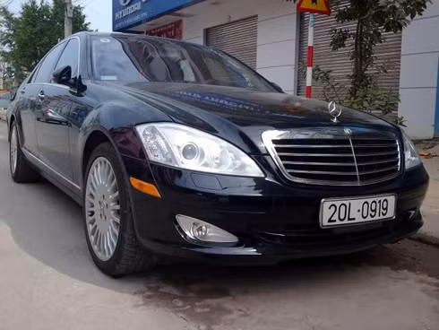 Mercedes S-class, sedan hạng sang cao cấp. Ảnh: Otofun