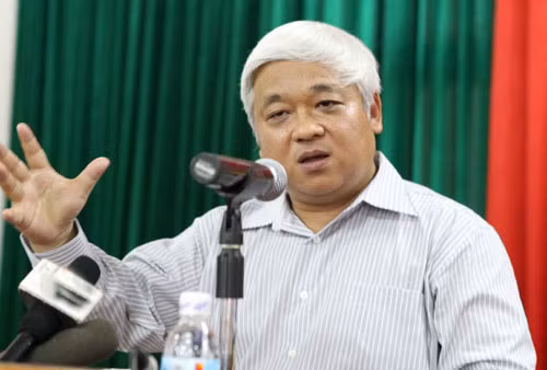 Trước khi bị bắt, 