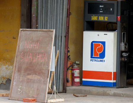 Lý do được chủ cây xăng đưa ra là "nghỉ sửa chữa" nhưng hoạt động này thực tế không hề diễn ra.