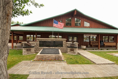 Garryowen là một địa danh lịch sử, với bảo tàng và bia tưởng niệm các chiến sĩ vô danh.