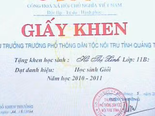 Không chỉ là học sinh giỏi ở trường, Hồ Thị Xinh còn đạt giải 3 học sinh giỏi môn lịch sử cấp tỉnh