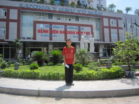 Em Chính được thầy Hanh đưa đi khám tại Bệnh viện đa khoa Hợp Lực tỉnh Thanh Hóa Em Chính được thầy Hanh đưa đi khám tại Bệnh viện đa khoa Hợp Lực tỉnh Thanh Hóa