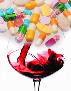 Khi uống thuốc phải kiêng rượu để tránh những tương tác bất lợi. Khi uống thuốc phải kiêng rượu để tránh những tương tác bất lợi.