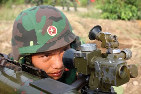 Quân nhân dự bị sẵn sàng "xung trận", đánh địch tạm dừng ở địa hình trung du. Quân nhân dự bị sẵn sàng "xung trận", đánh địch tạm dừng ở địa hình trung du.